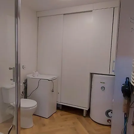 Dom Przy Swierku Apartment